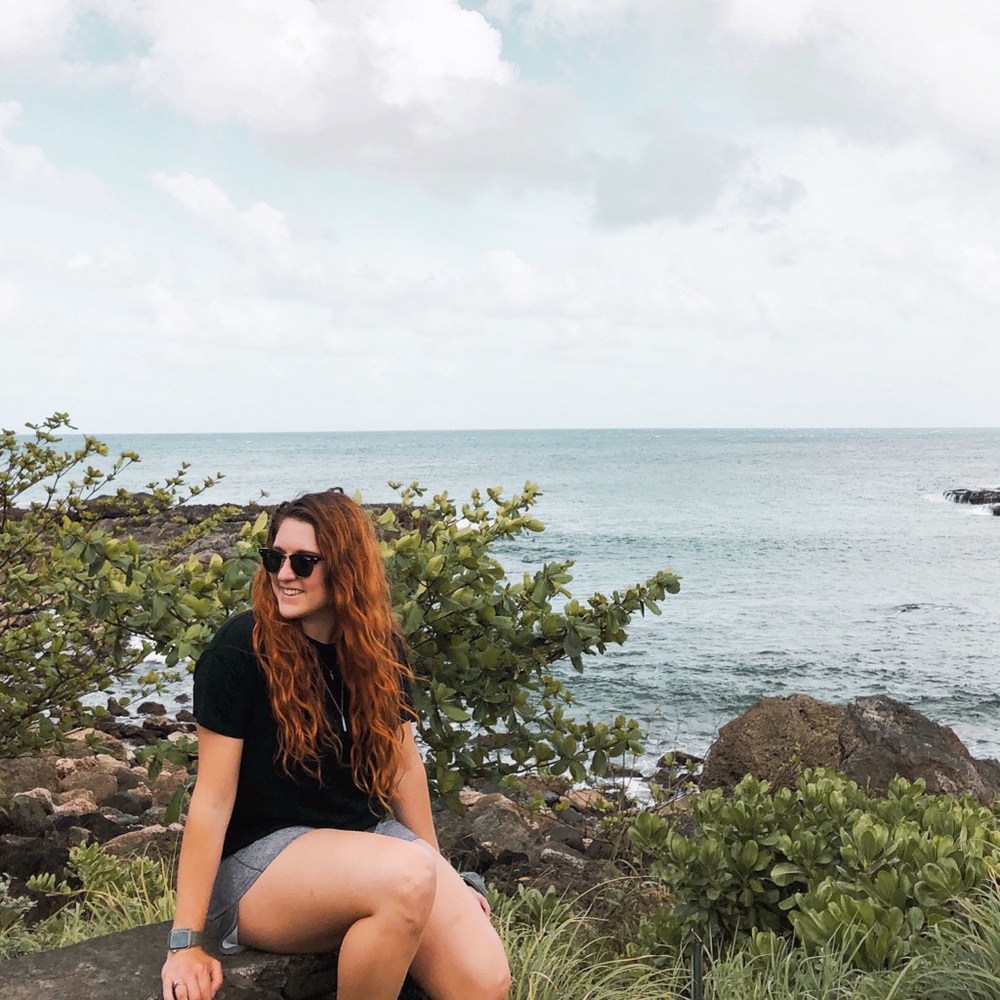 Meet your Poshmark Ambassador, Cassandra
